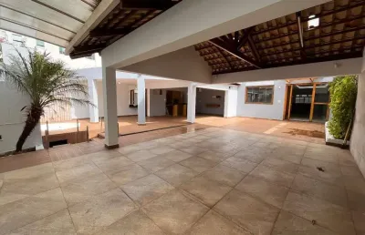 Casa moderna no bairro bom pastor em divinopolis mg