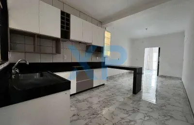 Casa residencial a venda no bairro santa rosa em divinópolis-mg