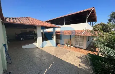 Casa residencial a venda no bairro vila romana em divinópolis-mg