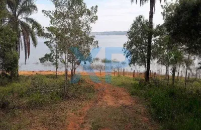 Terreno na beira do lago de furnas região de formiga-mg