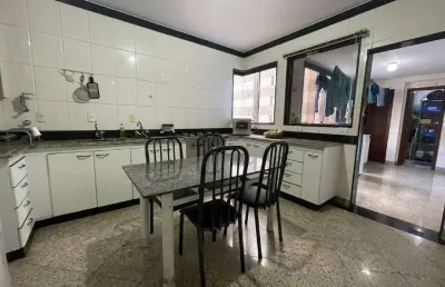 Apartamento com 4 quartos à venda na Avenida Sete de Setembro, Centro, Divinópolis