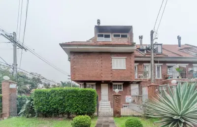 Casa com 3 quartos à venda na rua doutor armando barbedo, --, tristeza, porto alegre por r$ 890.000