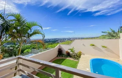 Casa com 4 quartos à venda na rua pedro carneiro pereira, --, teresópolis, porto alegre por r$ 1.750.000