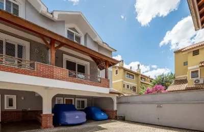 Casa em condomínio fechado com 3 quartos à venda na rua general rondon, --, vila assunção, porto alegre por r$ 1.950.000