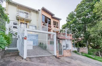 Casa com 3 quartos à venda na rua mariano de matos, --, santa tereza, porto alegre por r$ 980.000