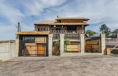 Casa com 3 quartos à venda na avenida cai, --, cristal, porto alegre por r$ 1.980.000