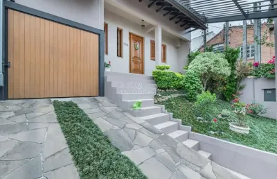 Casa com 3 quartos à venda na avenida cai, --, cristal, porto alegre por r$ 750.000