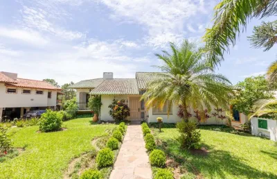 Casa em condomínio fechado com 3 quartos à venda na avenida firmino octávio bimbi, --, cavalhada, porto alegre por r$ 1.999.000