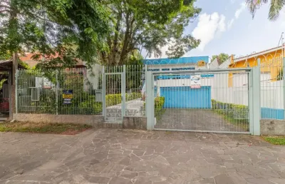 Casa com 4 quartos à venda na avenida pereira passos, --, vila assunção, porto alegre por r$ 1.350.000