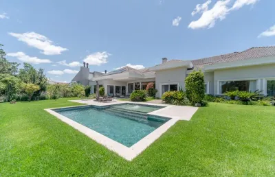Casa em condomínio fechado com 4 quartos à venda na avenida juca batista, --, belém novo, porto alegre por r$ 8.000.000