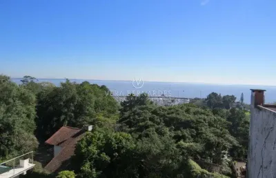 Casa com 3 quartos à venda na rua bororó, --, vila assunção, porto alegre por r$ 1.790.000