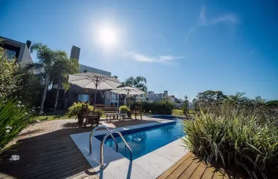 Casa em condomínio fechado com 4 quartos à venda na avenida juca batista, --, belém novo, porto alegre por r$ 3.200.000