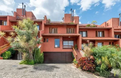 Casa em condomínio fechado com 4 quartos à venda na avenida cai, --, cristal, porto alegre por r$ 1.805.000
