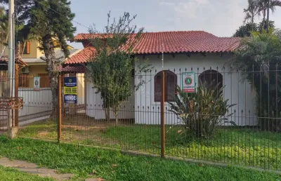 Casa com 4 quartos à venda na avenida guarujá, --, guarujá, porto alegre por r$ 640.000