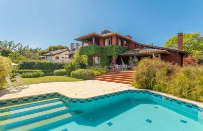 Casa em condomínio fechado com 3 quartos à venda na avenida firmino octávio bimbi, --, cavalhada, porto alegre por r$ 2.800.000