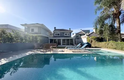 Casa em condomínio fechado com 3 quartos à venda na avenida juca batista, --, belém novo, porto alegre por r$ 1.987.000