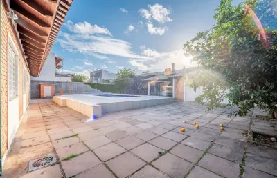 Casa com 3 quartos à venda na rua ladislau neto, --, ipanema, porto alegre por r$ 949.999