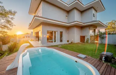 Casa em condomínio fechado com 3 quartos à venda na estrada das três meninas, --, vila nova, porto alegre por r$ 1.795.000