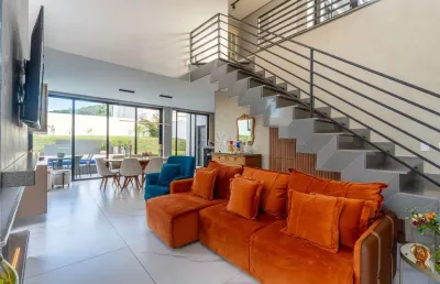 Casa em condomínio fechado com 4 quartos à venda na estrada das três meninas, --, vila nova, porto alegre por r$ 2.490.000