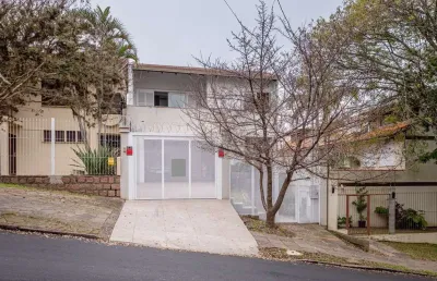 Casa com 3 quartos à venda na avenida icaraí, --, cristal, porto alegre por r$ 1.940.000