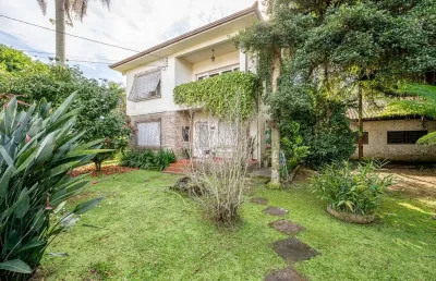 Casa com 3 quartos à venda na travessa pedra redonda, --, jardim isabel, porto alegre por r$ 1.400.000