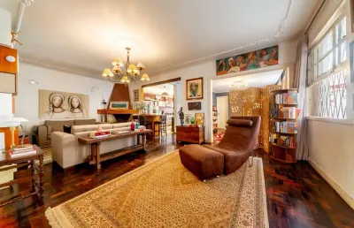 Casa com 4 quartos à venda na rua professor juvenal miler, --, rio branco, porto alegre por r$ 2.500.000