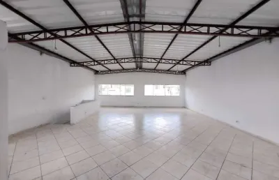 Sobreloja ampla com 110m² — espaço versátil e bem localizado