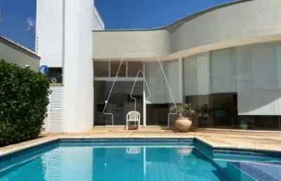 Excelente imóvel com 3 quartos, ótimo acabamento de mármore travertino.
