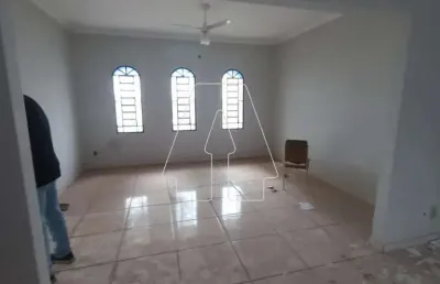 Casa com 3 quartos à venda na Vila Industrial, Araçatuba 