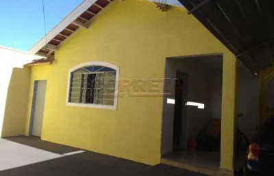 Casa com 3 quartos à venda no Icaray, Araçatuba 