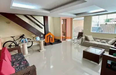 Casa com 5 quartos à venda na joão paulo lourinho, 230, parque manibura, fortaleza por r$ 580.000