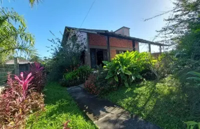 Casa com 3 quartos à venda na Rua Uirassu, Farol de Itapoá, Itapoá