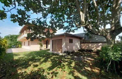 Casa com 4 quartos à venda na Rua Sérgio Lago, Cambijú, Itapoá