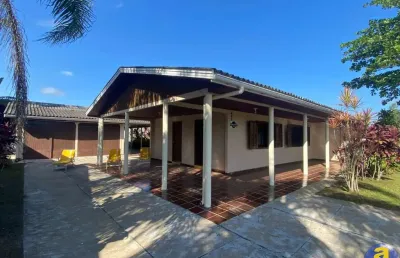 Casa, balneário coroados, 4 quartos, 2 bwc, terreno de 720m², 5 vagas de garagem, coroados, guaratuba/pr - imobiliária áfrica