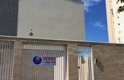 Sobrado triplex com 3 quartos sendo 1 suíte, 3 vagas de garagem no centro em guaratuba/pr - imobiliária áfrica