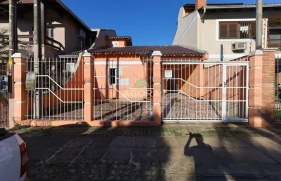 Casa com 2 quartos para alugar no harmonia, canoas  por r$ 2.200