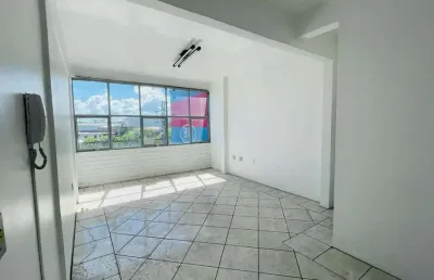 Sala comercial para alugar na nossa senhora das graças, canoas  por r$ 700