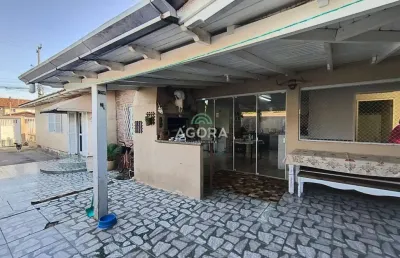 Casa com 3 quartos para alugar no harmonia, canoas  por r$ 3.900