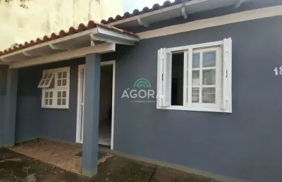 Casa com 3 quartos para alugar no harmonia, canoas  por r$ 2.400