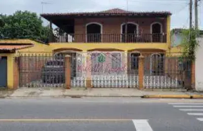 Casa com 500m² de terreno - 4 dorm  - quintal amplo - 13 min de sjc