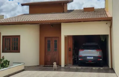 Casa com 4 quartos à venda na rua cristóvão bonini, 956, jardim proença i, campinas por r$ 790.000