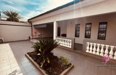 Casa com 3 dormitórios à venda, 206 m² por r$ 580.000,00 - centro - leme/sp