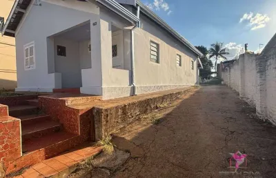 Casa com 2 dormitórios para alugar, 190 m² por r$ 1.400,00/mês - centro - leme/sp