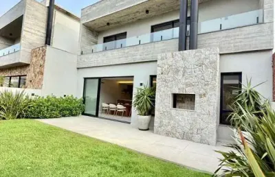 Casa com 4 dormitórios à venda, 220 m² por r$ 2.280.000,00 - sunset - xangri-lá/rs