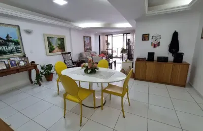 Amplo apartamento com vista mar à venda em intermares – 4 quartos e 147m²!
