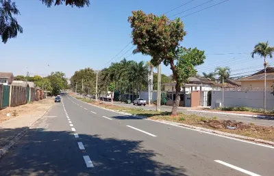 Vende-se chácara 8.181.81 m² no bairro santa genoveva-goiânia-goiás.