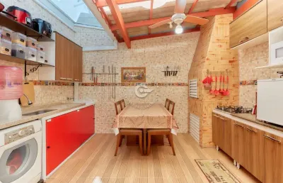 Casa com 2 quartos à venda na ministro flávio suplicy de lacerda, 742, sítio cercado, curitiba, 96 m2 por r$ 395.000