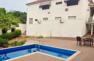 Sobrado residencial/ comercial  3/4 (1 suíte); bairro quilombo cuiabá