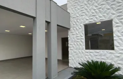 Belíssima casa à venda no bairro santa cruz ii cuiabá