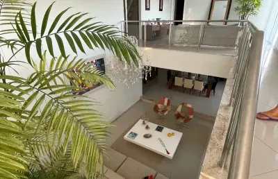 Casa mobiliada, alto padrã, com 4 suítes, totalmente climática  em condomínio fechado